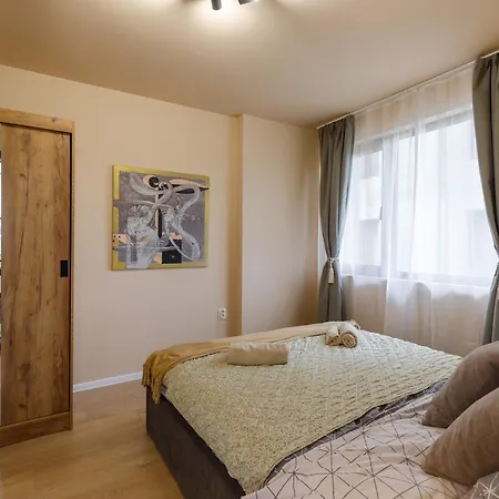 Lejlighed Namaste - Spacious Design Near Aubg, 2 Terraces & Mountain View, Self Check-in Blagoevgrad