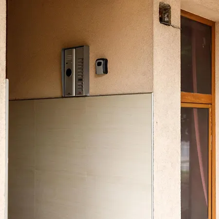 Namaste - Spacious Design Near Aubg, 2 Terraces & Mountain View, Self Check-in *