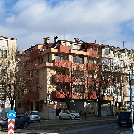 Namaste - Spacious Design Near Aubg, 2 Terraces & Mountain View, Self Check-in Appartement